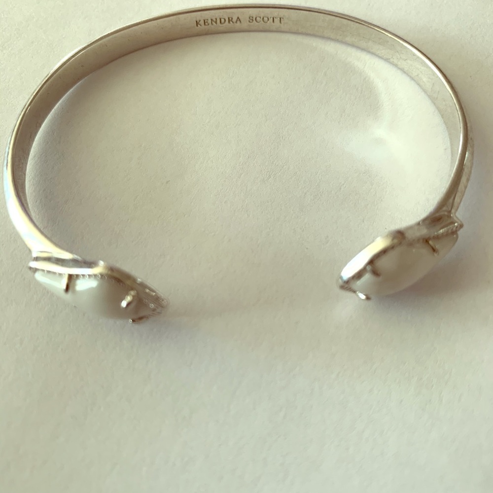 Kendra Scott bracelet